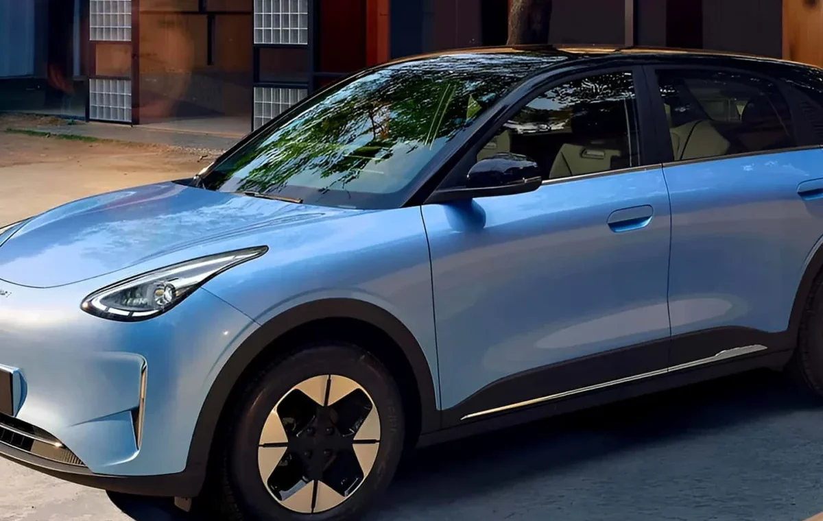 Novo Geely EX2 terá autonomia muito maior na China que a versão vendida no Brasil 
