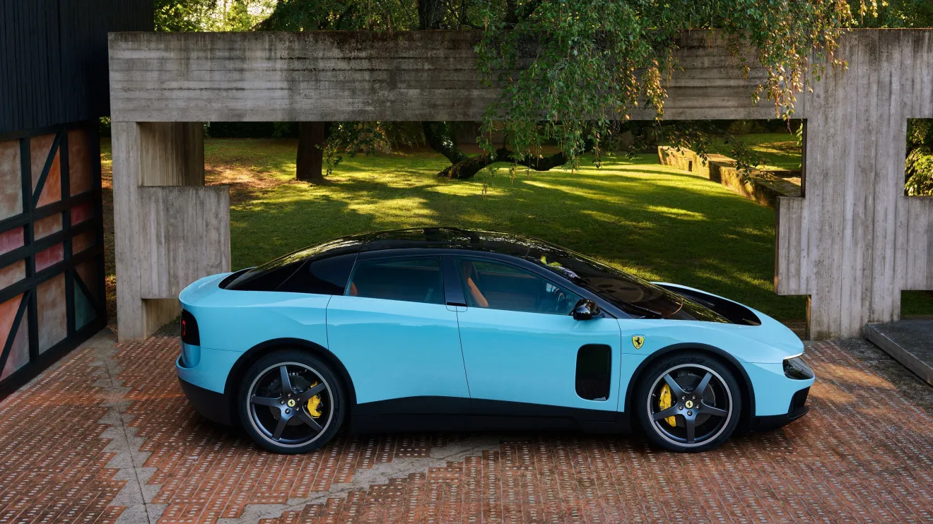 Ferrari Luce: primeiro elétrico da marca gera polêmica e ações da marca despencam mais de 8%