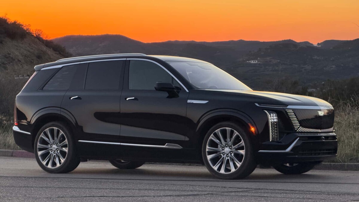 Cadillac retorna ao Brasil com concessionárias em São Paulo, Curitiba e Brasília