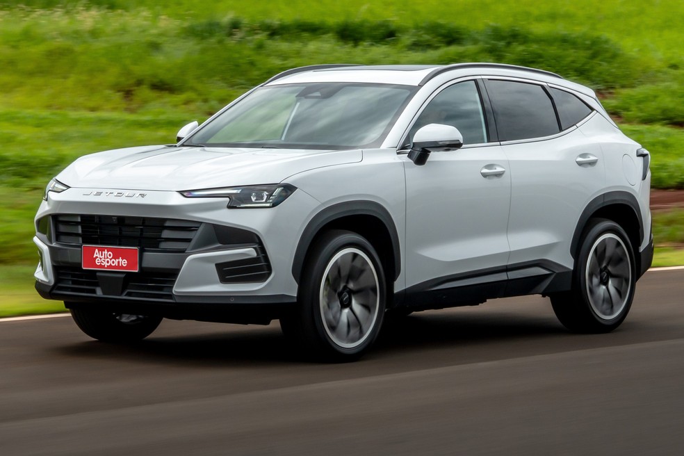 Carros chineses já representam quase metade dos veículos importados vendidos no Brasil em 2026