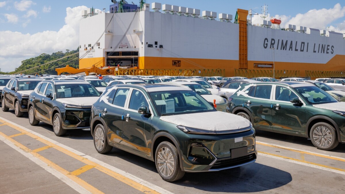 Carros chineses já representam quase metade dos veículos importados vendidos no Brasil em 2026