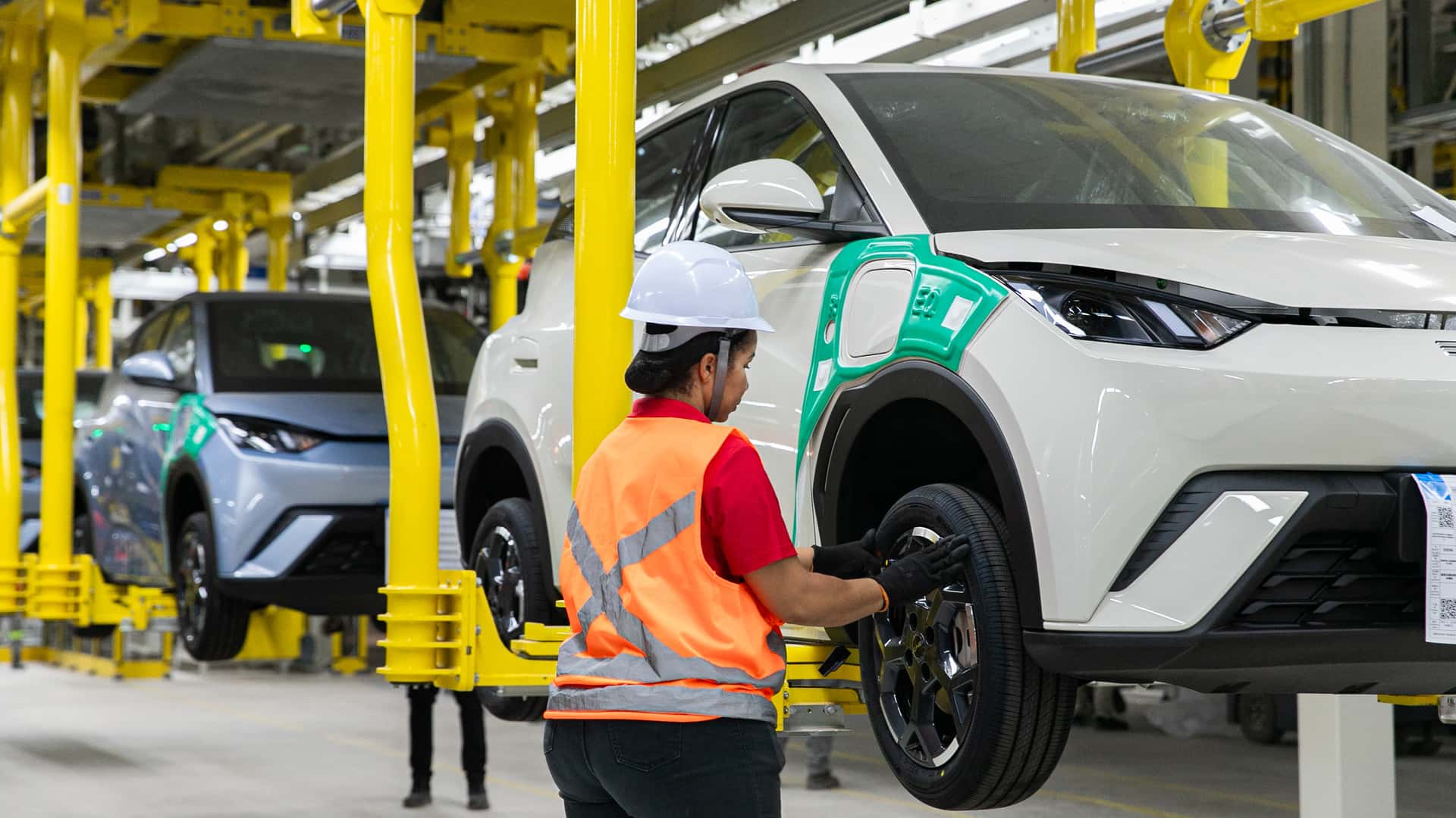 Eletrificados batem recorde e já são tratados como motor do mercado brasileiro pela Anfavea