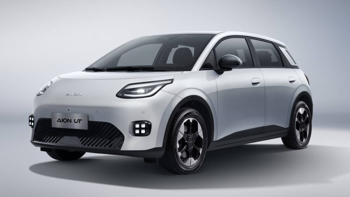 GAC Aion UT chega ao Brasil em pré-venda e mira BYD Dolphin e Geely EX2