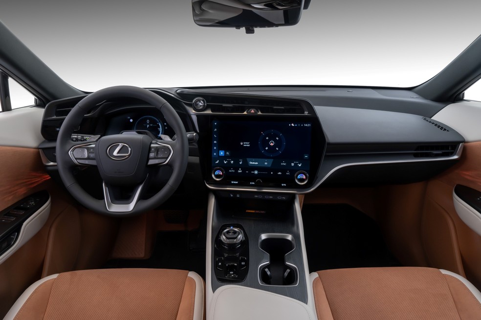 Lexus RZ 500e: o SUV elétrico de luxo com isolamento acústico que te desconecta do mundo