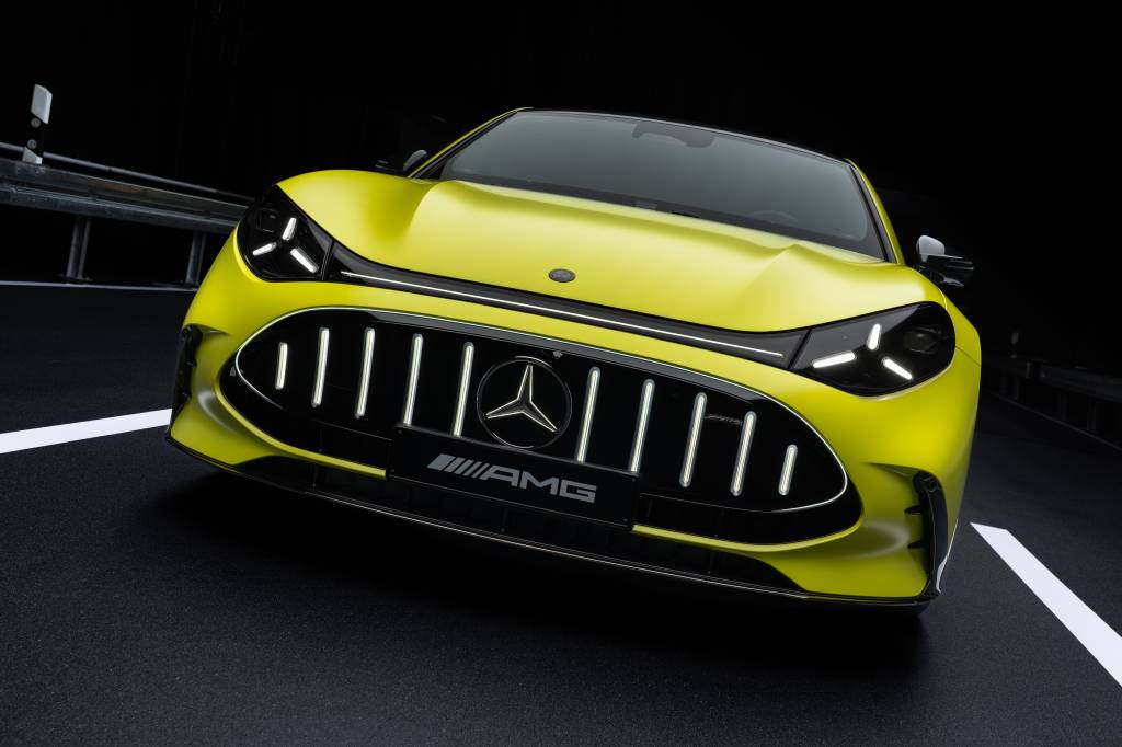 Novo Mercedes-AMG GT elétrico surpreende com 1.169 cv e visual polêmico