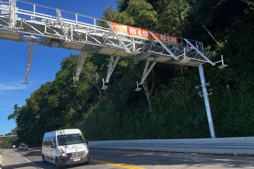 Pedágio Free Flow: governo suspende 3,4 milhões de multas e dá 200 dias para motoristas regularizarem débitos