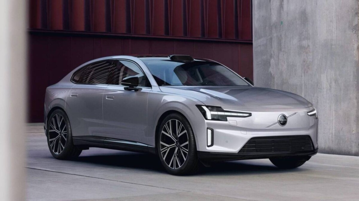 Volvo ES90 chega ao Brasil em agosto e marca o retorno da Volvo aos sedãs 
