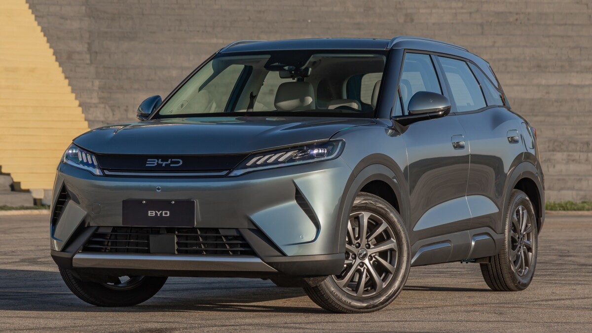 BYD Atto 2 DM-i estreia como o primeiro SUV compacto híbrido plug-in do Brasil; veja os preços 