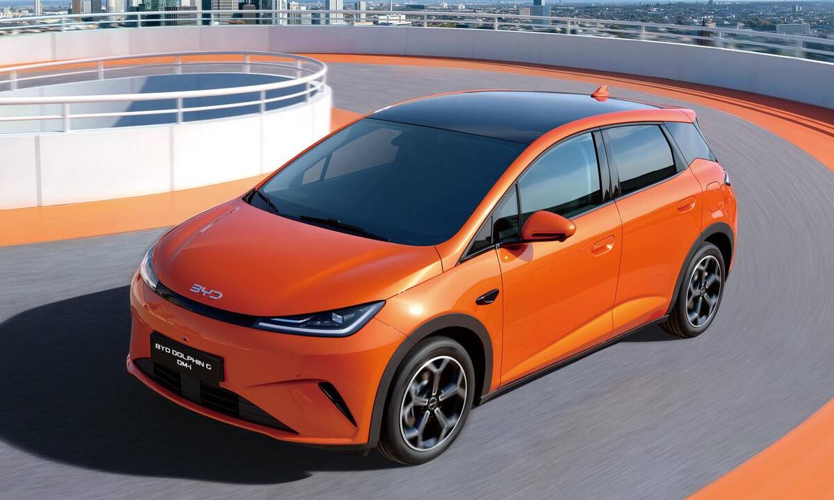 BYD Dolphin G híbrido chega à Europa com 1.040 km de autonomia e preço abaixo de 20 mil euros