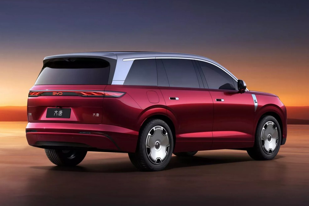 BYD Great Tang: SUV gigante com 1.000 km de autonomia e recarga em 9 minutos