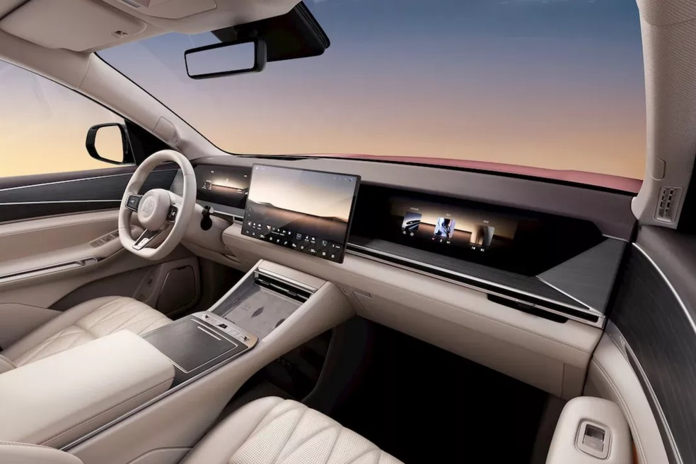BYD Great Tang: SUV gigante com 1.000 km de autonomia e recarga em 9 minutos