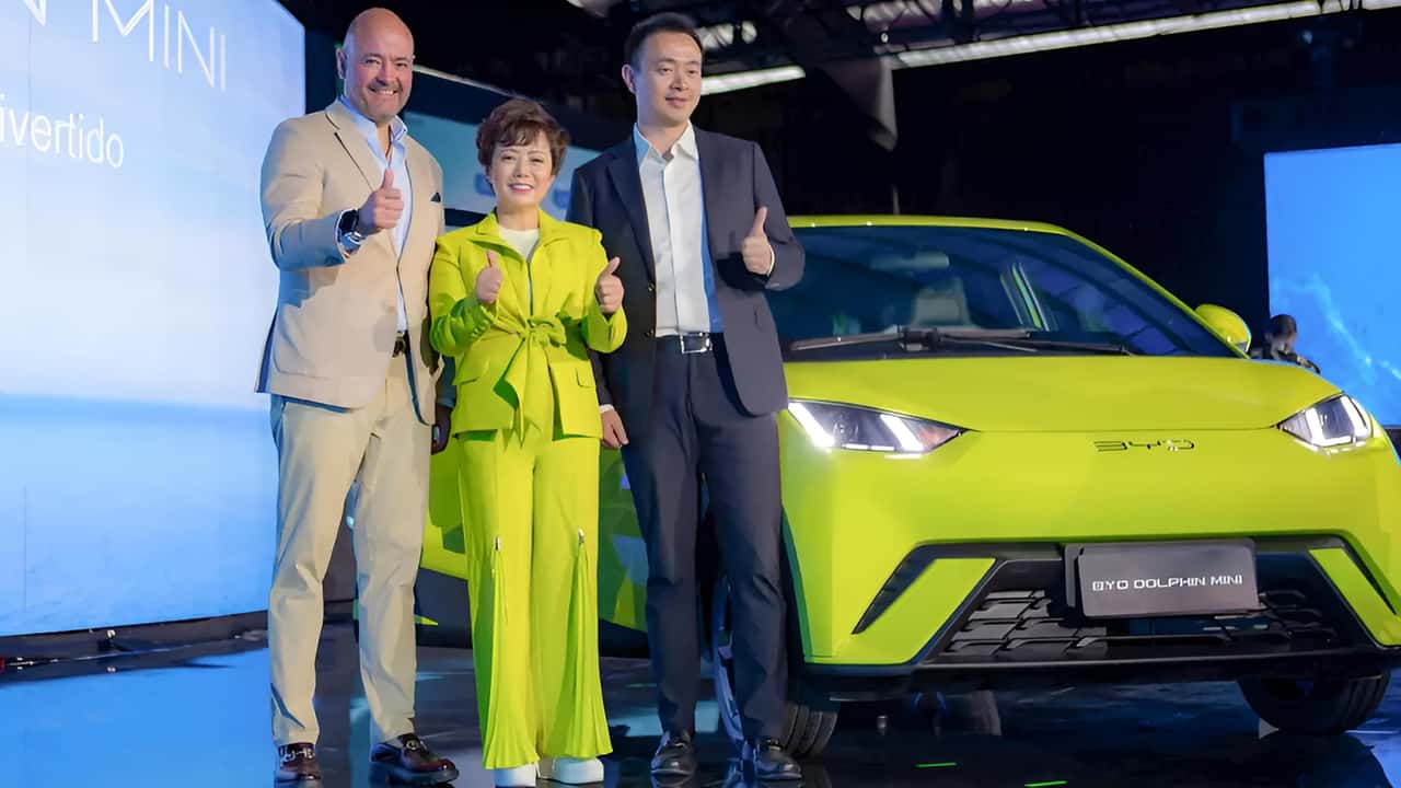 BYD mira o topo global e planeja superar a Toyota até 2030