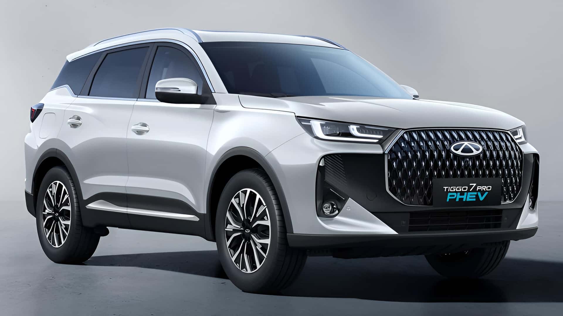CAOA Chery lança novos Tiggo 7 e Tiggo 8 híbridos com tecnologia CCSH e recarga rápida