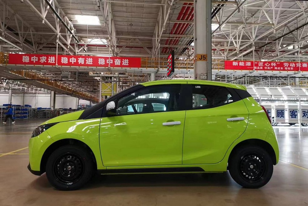 Carro elétrico mais barato do Brasil ganha novo nome e sai por R$ 69.990
