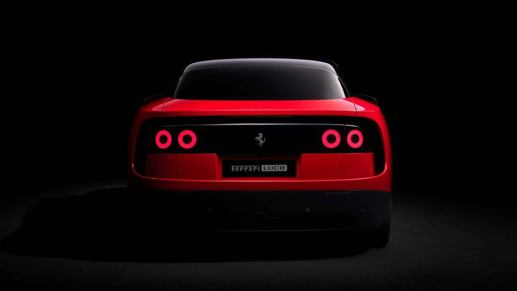 Ferrari substitui diretor comercial em meio à polêmica do elétrico Luce