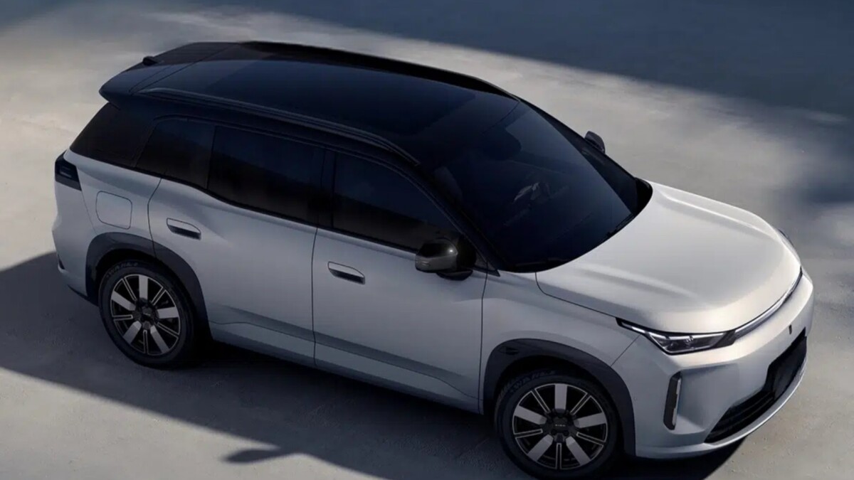 Novo SUV híbrido flex da GAC quer unir autonomia de flex com sensação de carro elétrico 