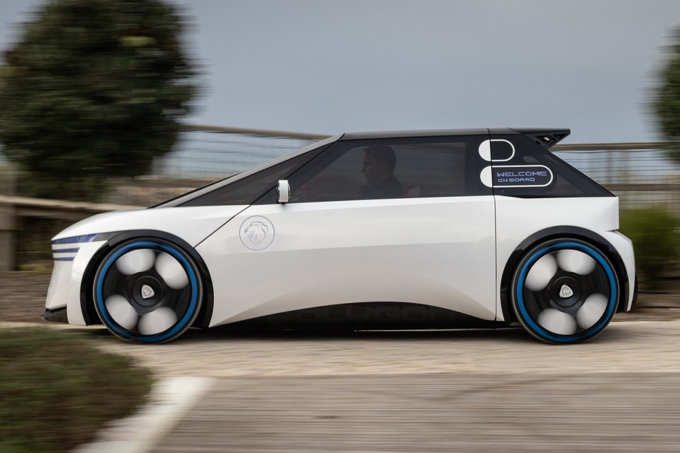 Novo Peugeot 208 chega em 2027 com visual retrô e motor elétrico chinês