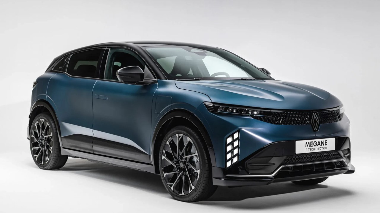 Renault Megane E-Tech 2027: novo visual, bateria LFP de 67 kWh e até 499 km de autonomia