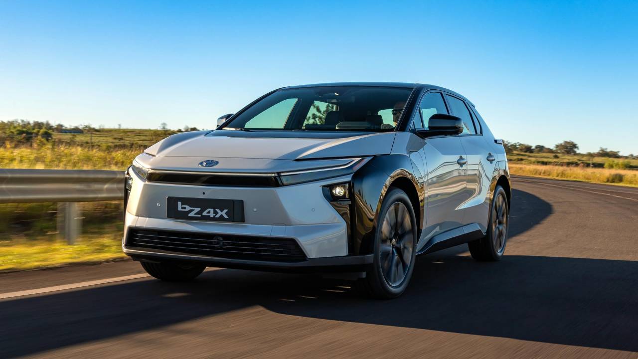 Toyota bZ4X: SUV elétrico chega ao Brasil por R$ 419.990 em lote de apenas 99 unidades