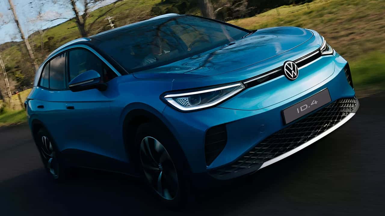 Volkswagen entra de vez na disputa dos elétricos no Brasil com o ID.4 nas concessionárias