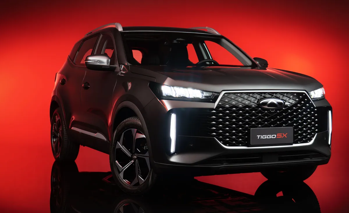 Caoa Chery Tiggo 5X e Tiggo 7 ganham descontos de até R$ 42 mil para taxistas e PCD