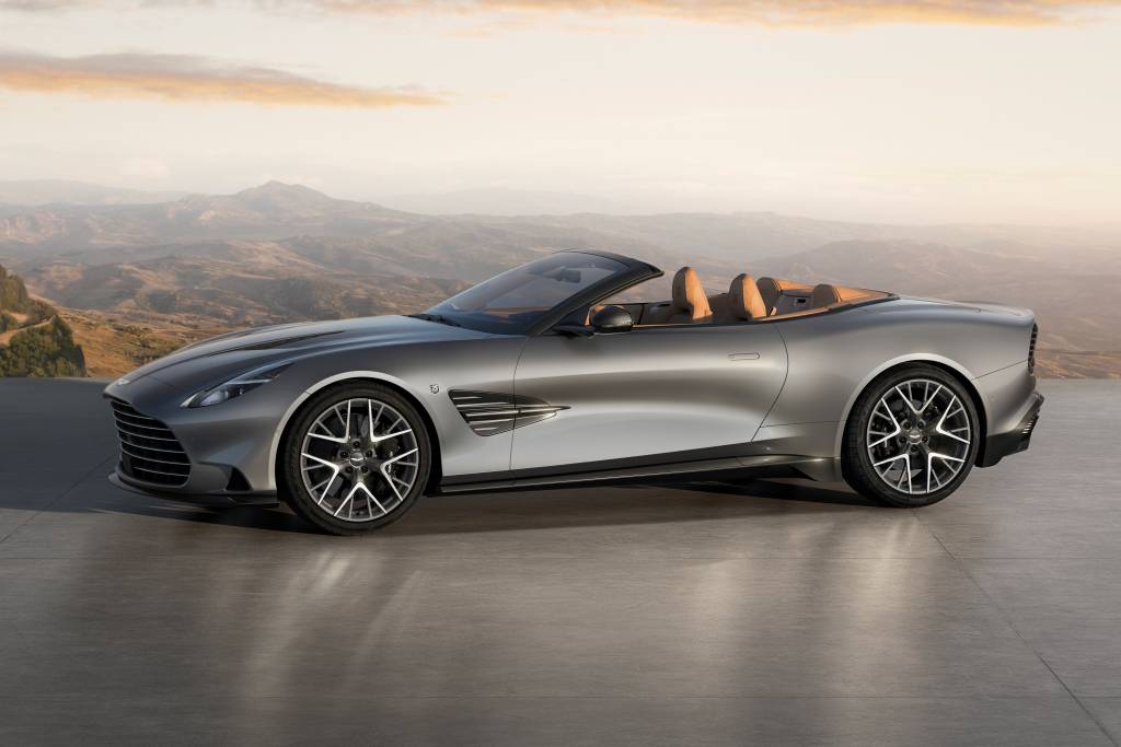 Aston Martin Vanquish 25: edição limitada de 50 unidades celebra legado com V12 de 835 cv