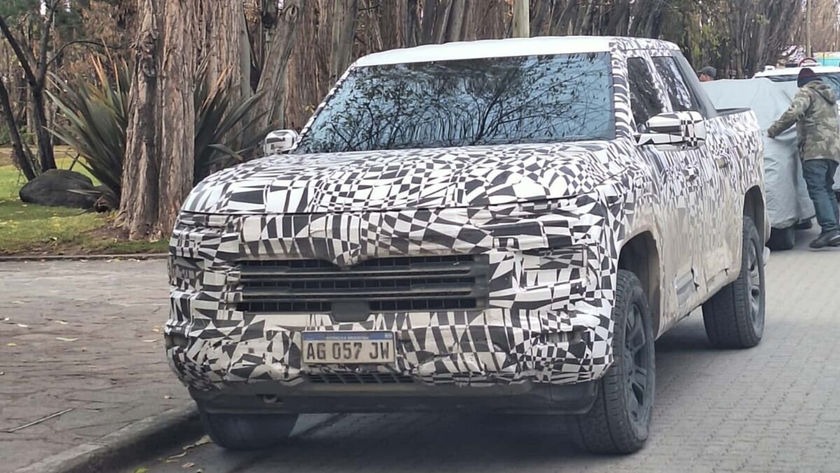 Nova VW Amarok híbrida é flagrada e revela detalhes inéditos da nova geração 