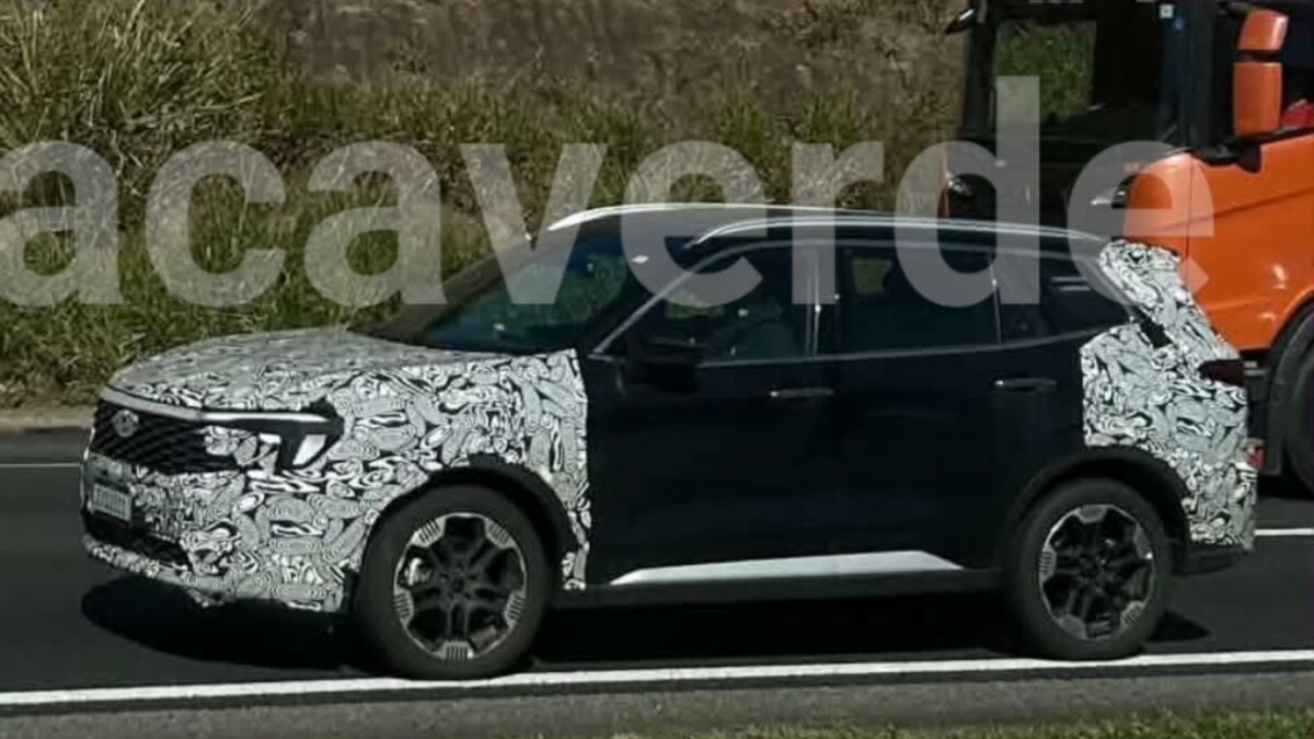 Flagra: Novo Ford Territory híbrido plug-in aparece em testes e se prepara para enfrentar BYD e GWM 