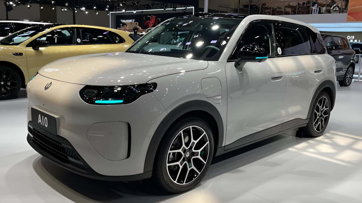 Leapmotor B03X chega à Europa e pode custar cerca de R$ 150 mil no Brasil