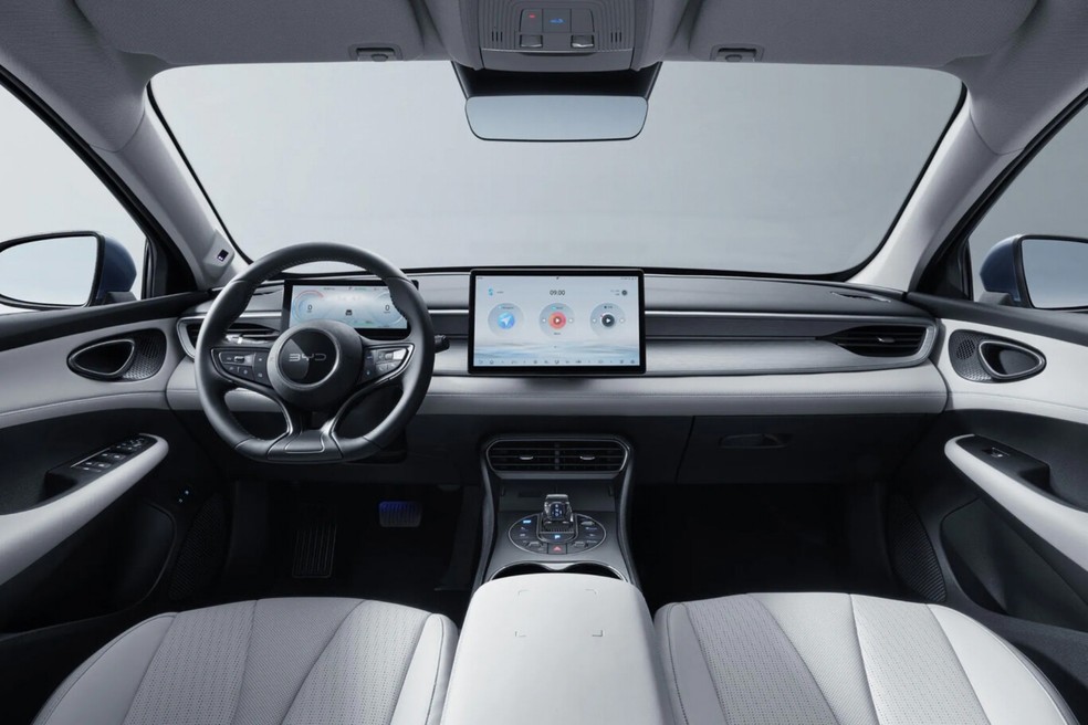 Novo BYD King reestilizado já roda em testes no Brasil e tem chegada prevista para 2027