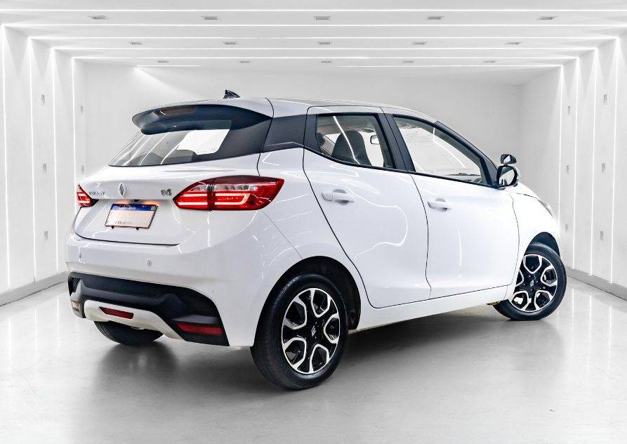 Vendas suspensas: carro elétrico mais barato do Brasil sai do mercado por frete e imposto