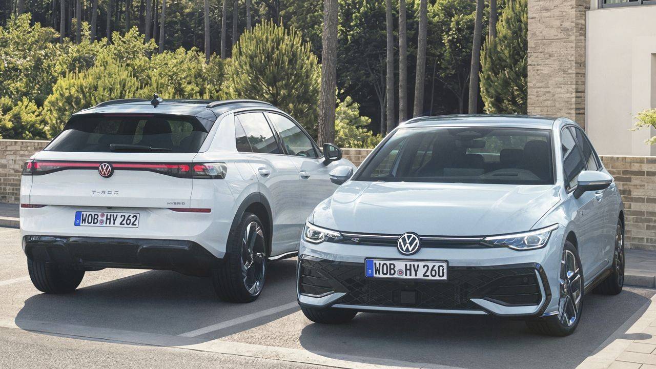 Volkswagen lança Golf e T-Roc com motor híbrido pleno que chegará ao Brasil em versão flex