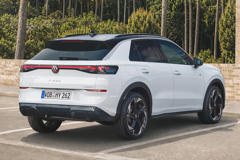 Volkswagen T-Roc híbrido chega à Europa com 20 km/l e motor que será lançado no Brasil