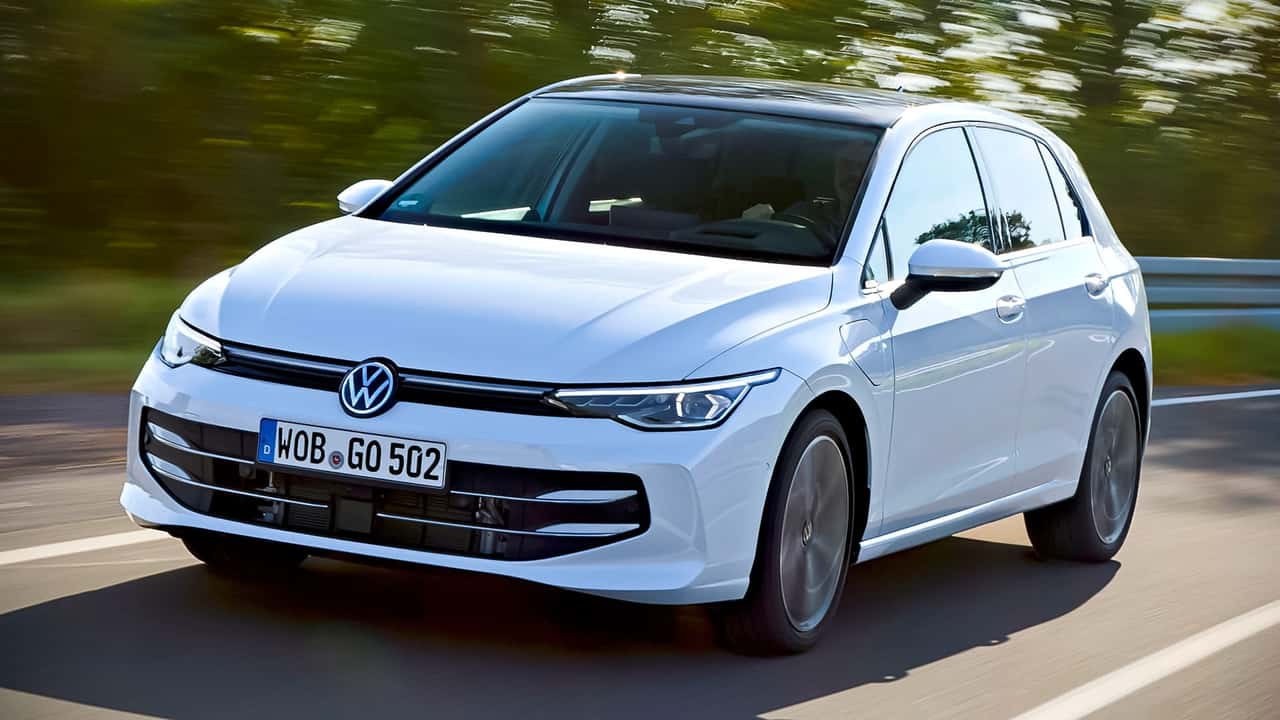 VW inicia a descontinuação do Golf a combustão na Europa