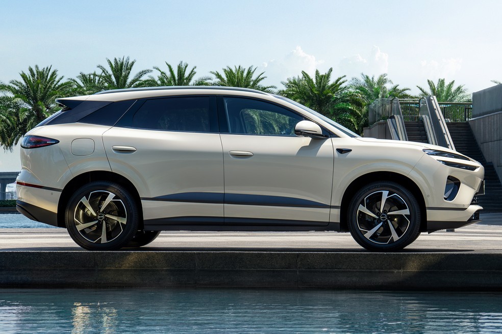 BYD Sealion 06, possível sucessor do Song Plus, é flagrado no Brasil
