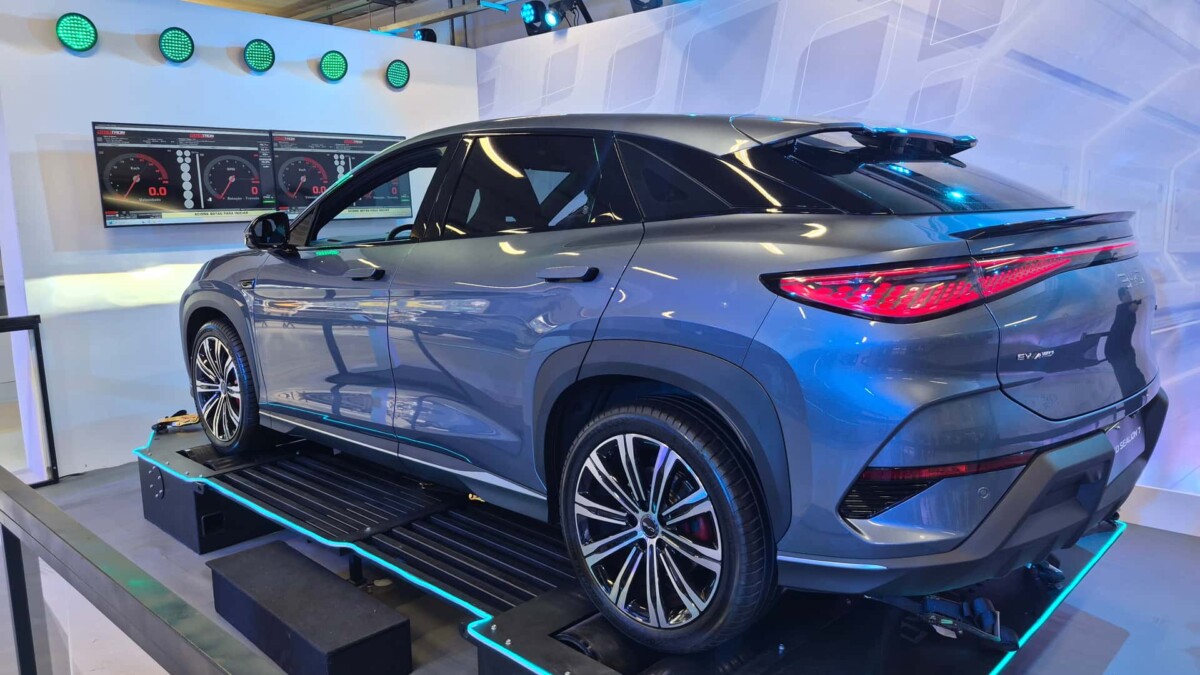 Carro elétrico no dinamômetro: BYD demonstrou na prática como funciona a medição de potência