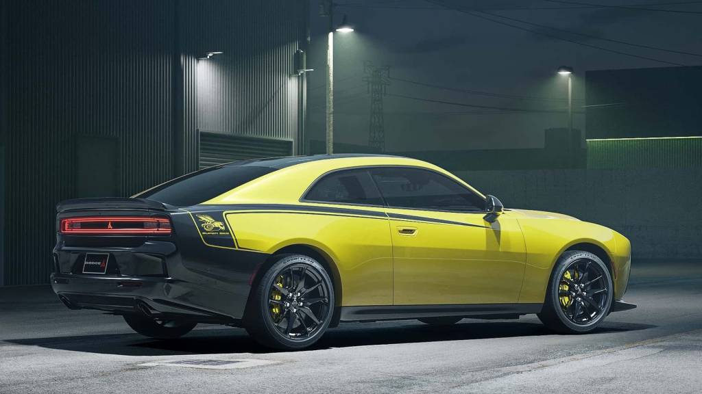 Dodge Charger Super Bee 2027 bate o Hellcat na arrancada com motor de 608 cv