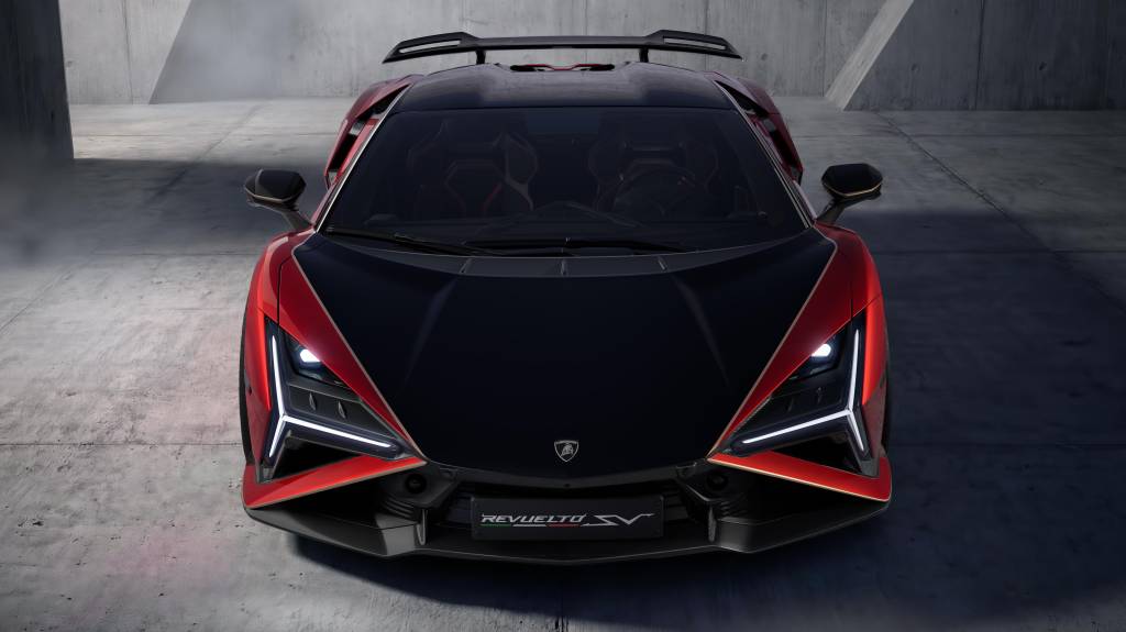 Lamborghini Revuelto SV: motores elétricos 'envenenados' elevam potência a 1.065 cv ao lado do V12