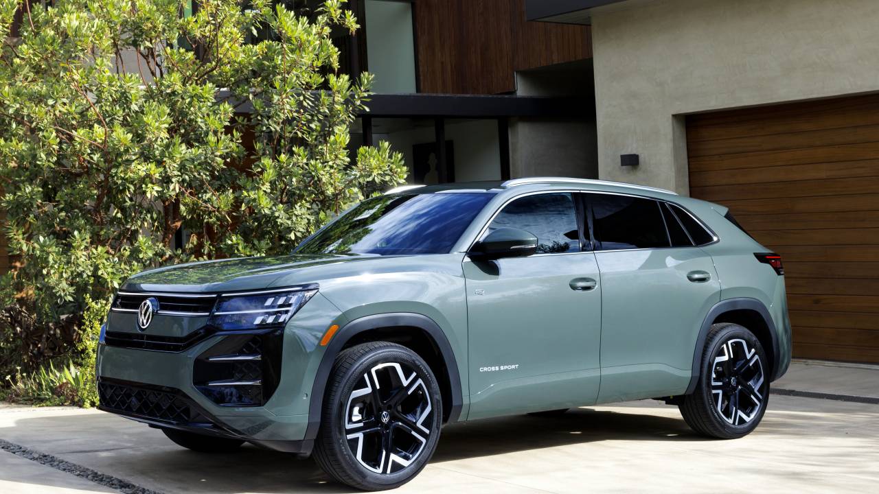 Novo VW Atlas Cross Sport 2027 adota telas gigantes e motor 2.0 turbo mais potente