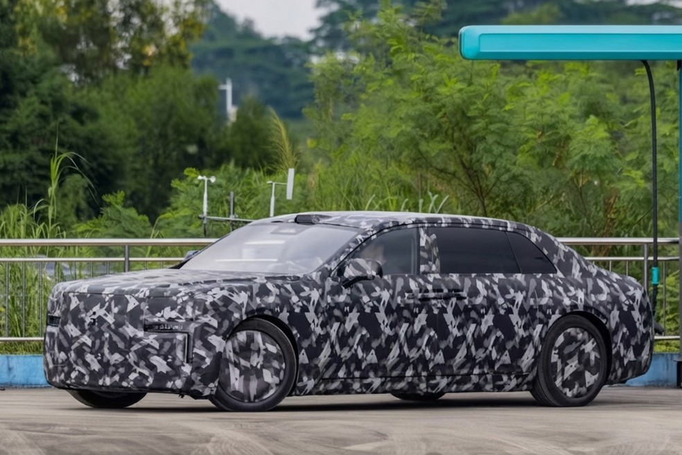 BYD prepara sedã de ultra luxo da Yangwang para enfrentar Rolls-Royce e Maybach
