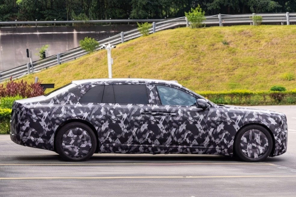 BYD prepara sedã de ultra luxo da Yangwang para enfrentar Rolls-Royce e Maybach