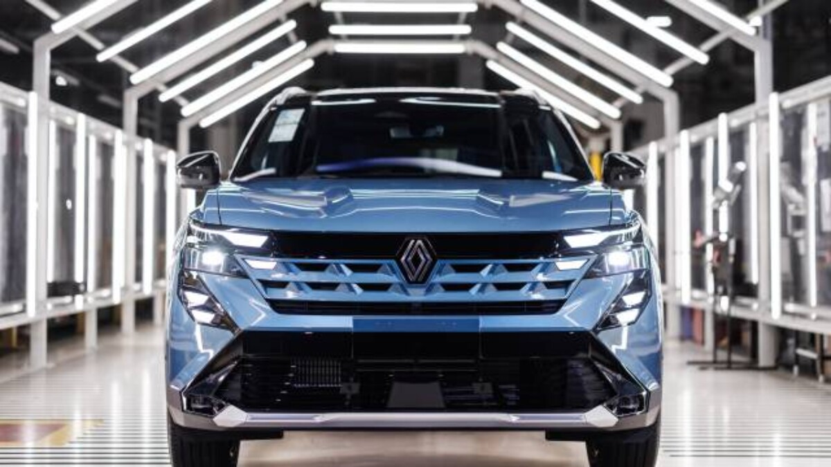 Renault prepara dois novos SUVs híbridos para o Brasil em 2027; conheça os modelos 