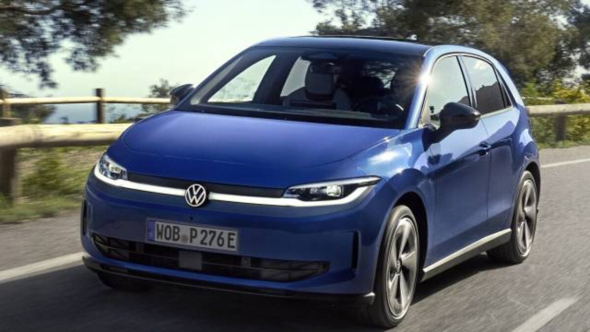 Demanda por elétricos cresce e Volkswagen reduz produção de carros a combustão 