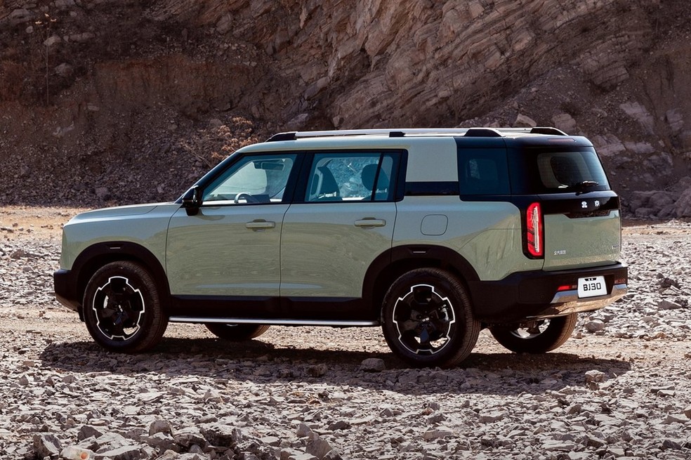 Baic B30 HEV: primeiro SUV híbrido da marca chinesa no Brasil chega entre março e abril de 2027