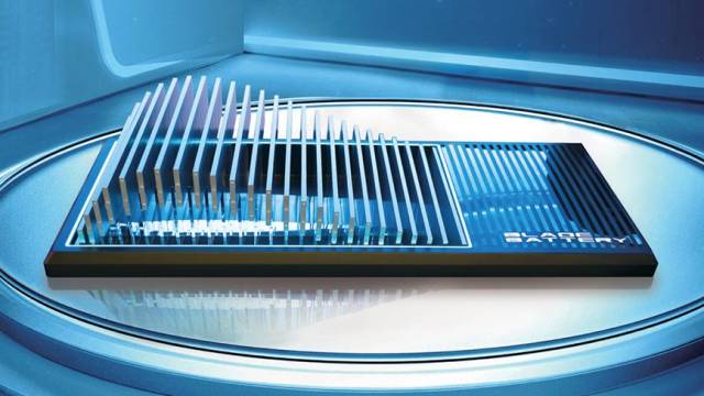 BYD patenteia bateria com células totalmente submersas em fluido dielétrico para maior eficiência térmica