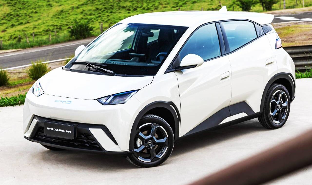 BYD Dolphin Mini conquista o terceiro lugar no ranking de vendas de setembro de 2026 ; veja o ranking  