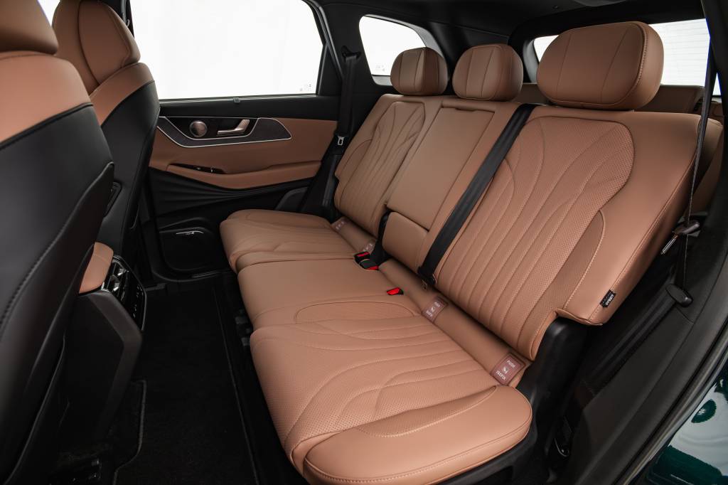 Caoa Chery Tiggo 9 chega ao Brasil com 428 cv, sete lugares e preço a partir de R$ 249.990