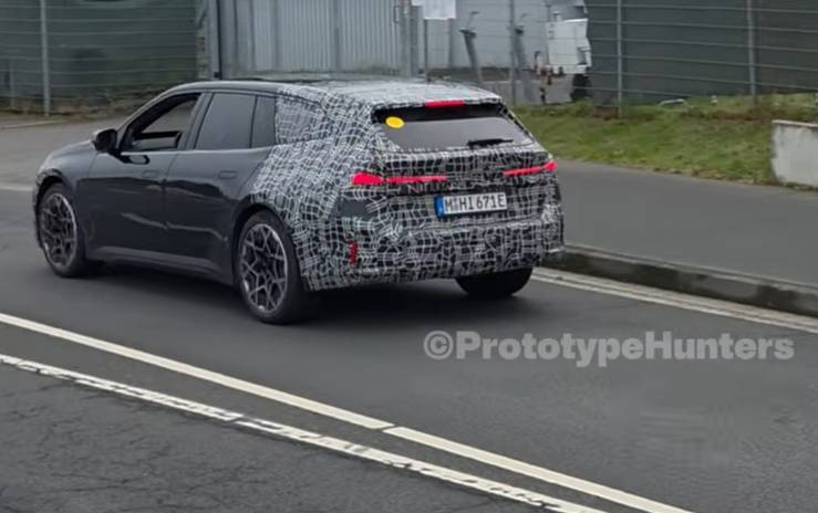 Nova BMW Série 3 Touring: perua terá versões elétrica e a gasolina com estreia em 2027