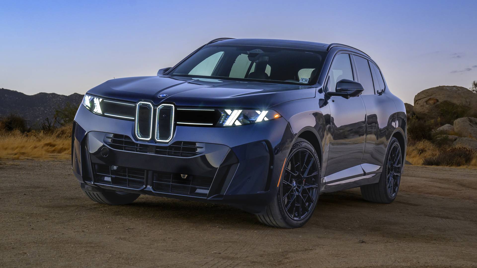 Novo BMW X5 elimina freio-motor com tecnologia inédita para revolucionar os híbridos leves