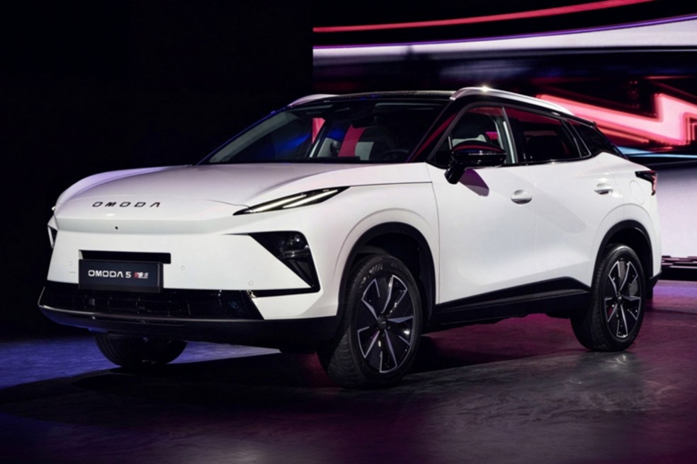Omoda 5 Next: SUV híbrido ganha novo visual, interior redesenhado e até muda de nome
